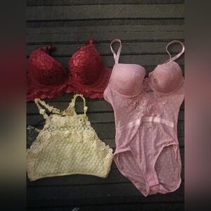Lot Of 3 NWT Elegant Lace Lingerie Bra 36b Size M- Red, Pink, Cream Padded